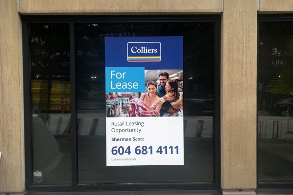 P57640893177RobsonStreetVancouver_IMG_5917